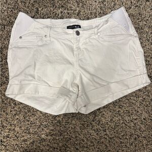 Indigo Blue Women's Maternity White Roll-Cuff Shorts